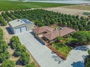 photo 1 of 8330 S Indianola Ave, Selma, CA 93662