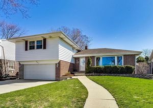 photo 1 of 947 S Kent Ave, Elmhurst, IL 60126