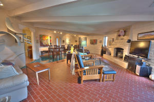 photo 1 of 1710 Old Town Rd NW, Albuquerque NM 87104
