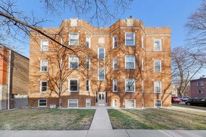 photo 1 of 6305 N Richmond St APT 1, Chicago, IL 60659