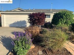 photo 1 of 2318 Greenwich Rd, San Pablo, CA 94806