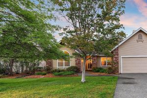 photo 1 of 6261 Meadowstone Dr, Santa Rosa, CA 95409