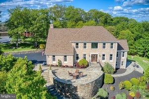 photo 1 of 17074 Stormy Dr, Haymarket, VA 20169