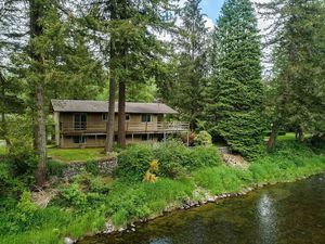 photo 1 of 121 Malfait Tracts Rd, Washougal, WA 98671