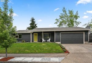 photo 1 of 21654 SW Columbia Dr, Tualatin, OR 97062