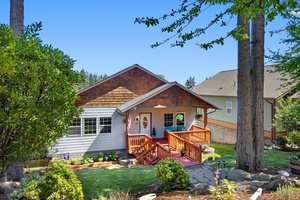 photo 1 of 1629 W 12th St, Port Angeles, Wa, 98363
