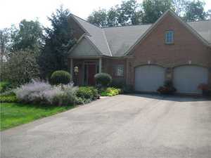 photo 1 of 929 Red Oak Dr, Harmar, PA 15238