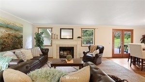 photo 1 of 18916 Waverly Dr, Snohomish, WA 98296