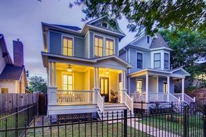 photo 1 of 437 W 27th St, Houston, TX 77008