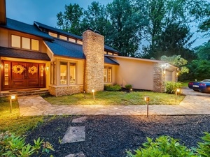 photo 1 of 11095 Hidden Trail Dr, Owings Mills, MD  21117