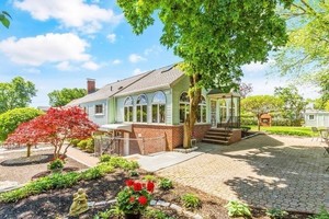 photo 1 of 882 Highland Ave, Medford, MA 02155