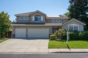 photo 1 of 840 Ruby Dr, Vacaville, CA 95687