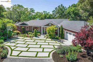 photo 1 of 53 Oakwood Rd, Orinda, CA 94563