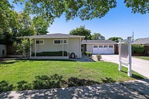 photo 1 of 825 Mulberry Ln, Sunnyvale, CA 94087