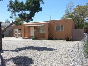 photo 1 of 505 Georgia St SE, Albuquerque NM 87108