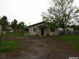 photo 1 of 6651 14th St, Rio Linda CA 95673