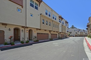 photo 1 of 1027 Ocean View Ave, Daly City, CA 94014