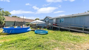 photo 1 of 1093 Grand Ave, Olivehurst, CA 95961