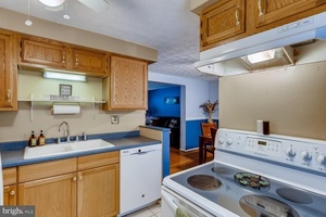photo 1 of 36 Morning Ct, Rosedale, MD 21237