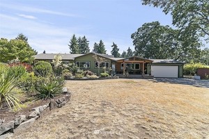 photo 1 of 2616 S 76th St, Tacoma, WA 98409