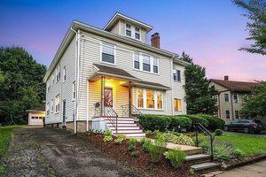 photo 1 of 5 York Rd #1, Belmont, MA 02478