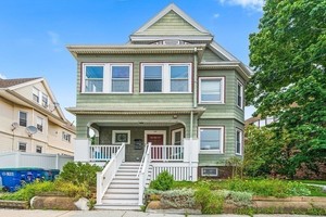 photo 1 of 49 Elm Street Unit 1, Somerville, MA 02143