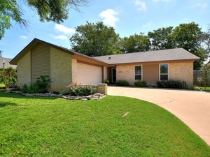 photo 1 of 10809 Parkfield Dr, Austin TX 78758