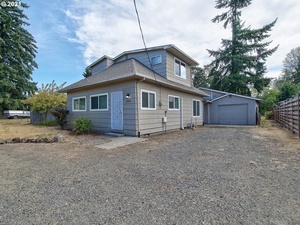 photo 1 of 2301 Hawthorne St, Forest Grove, OR 97116