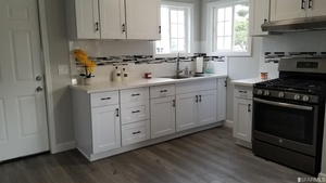 photo 1 of 2711 Wyoming Ave, Burbank, CA 91505