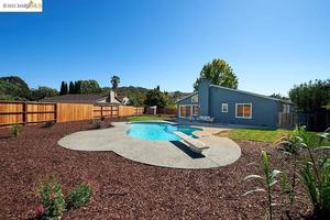 photo 1 of 245 Oriole Ct, Hercules, CA 94547