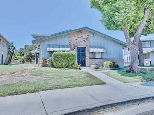photo 1 of 4453 La Cresta Way APT 1, Stockton, CA 95207