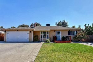 photo 1 of 830 North St, Rio Linda, CA 95673