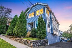 photo 1 of 31 Hardy Ave #2, Watertown, MA 02472