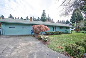 photo 1 of 601 NE 10th Ave, Canby OR 97013