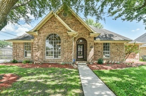 photo 1 of 1901 Deervalley Dr, Deer Park, TX 77536