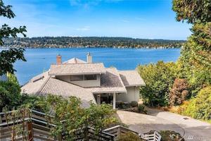 photo 1 of 16005 Inglewood Rd NE, Kenmore, WA 98028