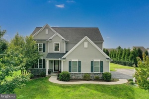 photo 1 of 176 Amsterdam Rd, Lancaster, PA 17603