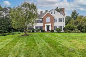 photo 1 of 5 Lakewoods Dr, Merrimac, MA 01860