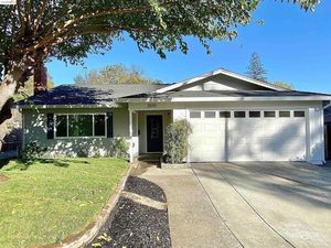 photo 1 of 2641 Mendocino Dr, Pinole, CA 94564