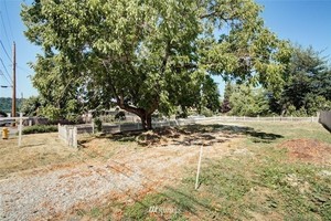 photo 1 of 32200 E Rutherford St, Carnation, WA 98014