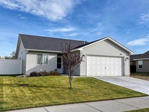 photo 1 of 7413 S Dour St, Cheney, WA 99004