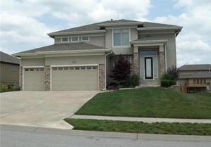photo 1 of 4501 SW Raintree Ridge Dr, Lee's Summit MO 64082
