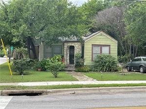 photo 1 of 814 E 45th St, Austin, TX 78751