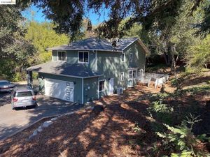 photo 1 of 4811 San Pablo Dam Rd, El Sobrante, CA 94803