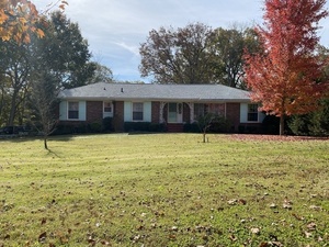 photo 1 of 815 Nella Dr, Goodlettsville, TN 37072