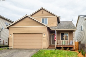 photo 1 of 40317 Therese St, Sandy, OR 97055
