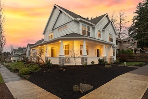 photo 1 of 10780 SW Willow St, Tualatin, OR 97062