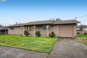 photo 1 of 241 Broad St S, Monmouth, OR 97361