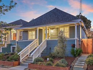 photo 1 of 871 43rd St, Oakland, CA 94608