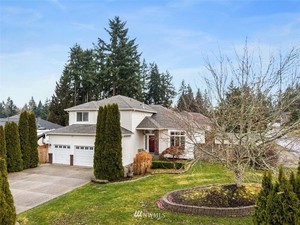 photo 1 of 12419 204th Avenue Ct E, Bonney Lake, WA 98391